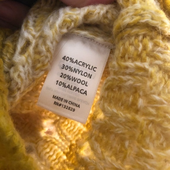 Tularosa Size Sm multi color bell sleeve sweater - Picture 5 of 5